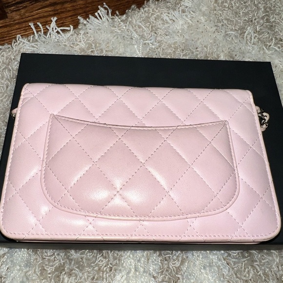 Chanel woc - Picture 2 of 13